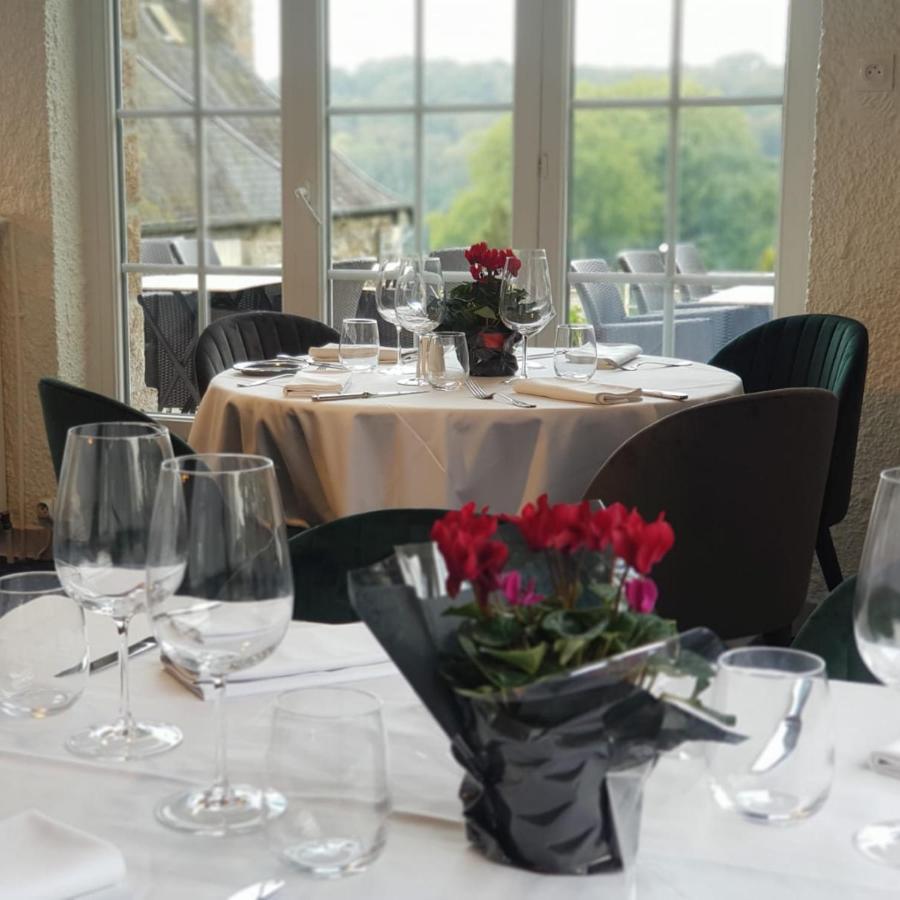 Hotel De La Poste Mortain-Bocage ภายนอก รูปภาพ